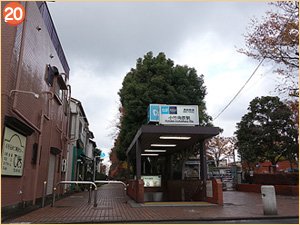 小竹向原駅２番出口